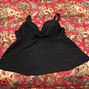 Swimsuits For All Elegant Black Underwire Swim Top